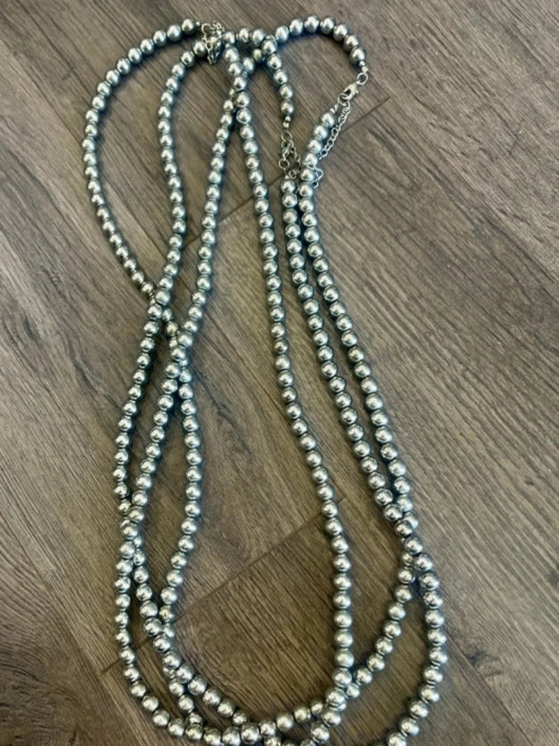 SILVER TONE BEADED NECKLACE