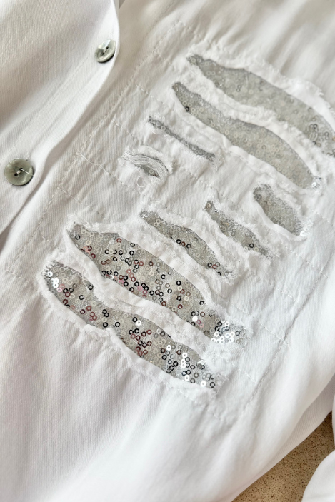 WHITE BUTTON UP SEQUIN DETAIL TOP